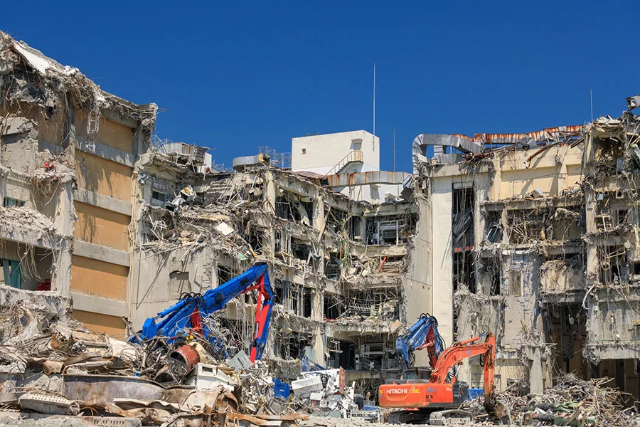 新宿区ビル解体工事の施工事例画像1